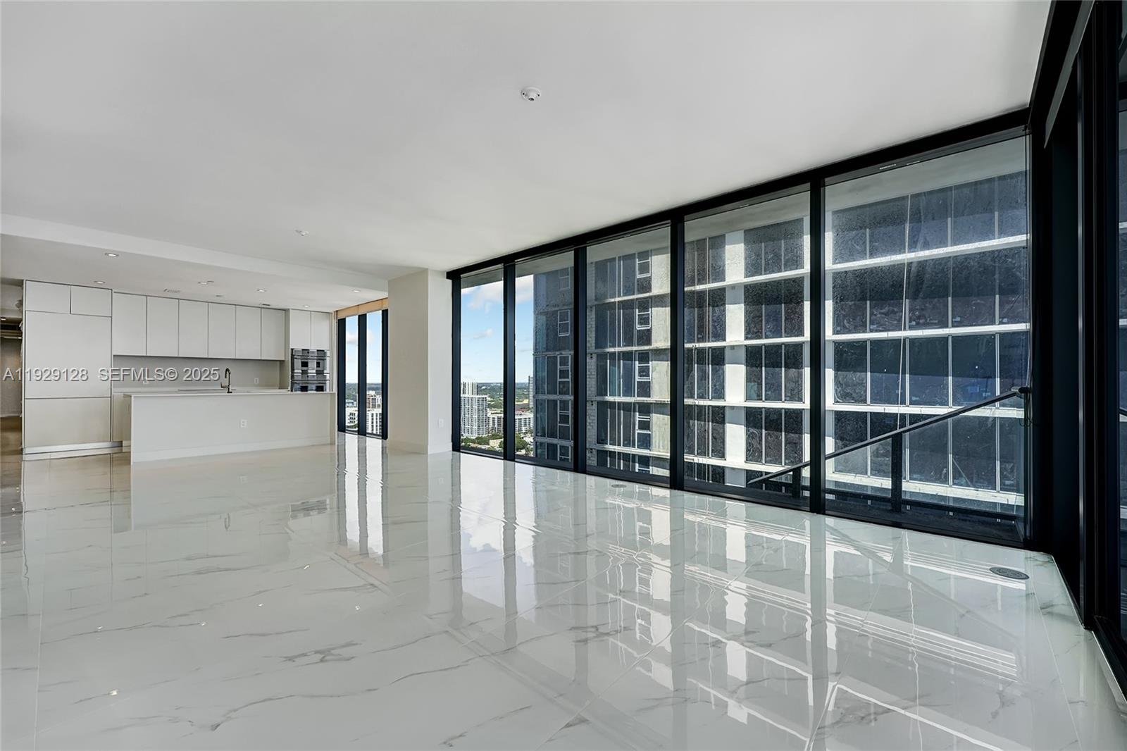 ARIA RESERVE MIAMI - Residential Lease