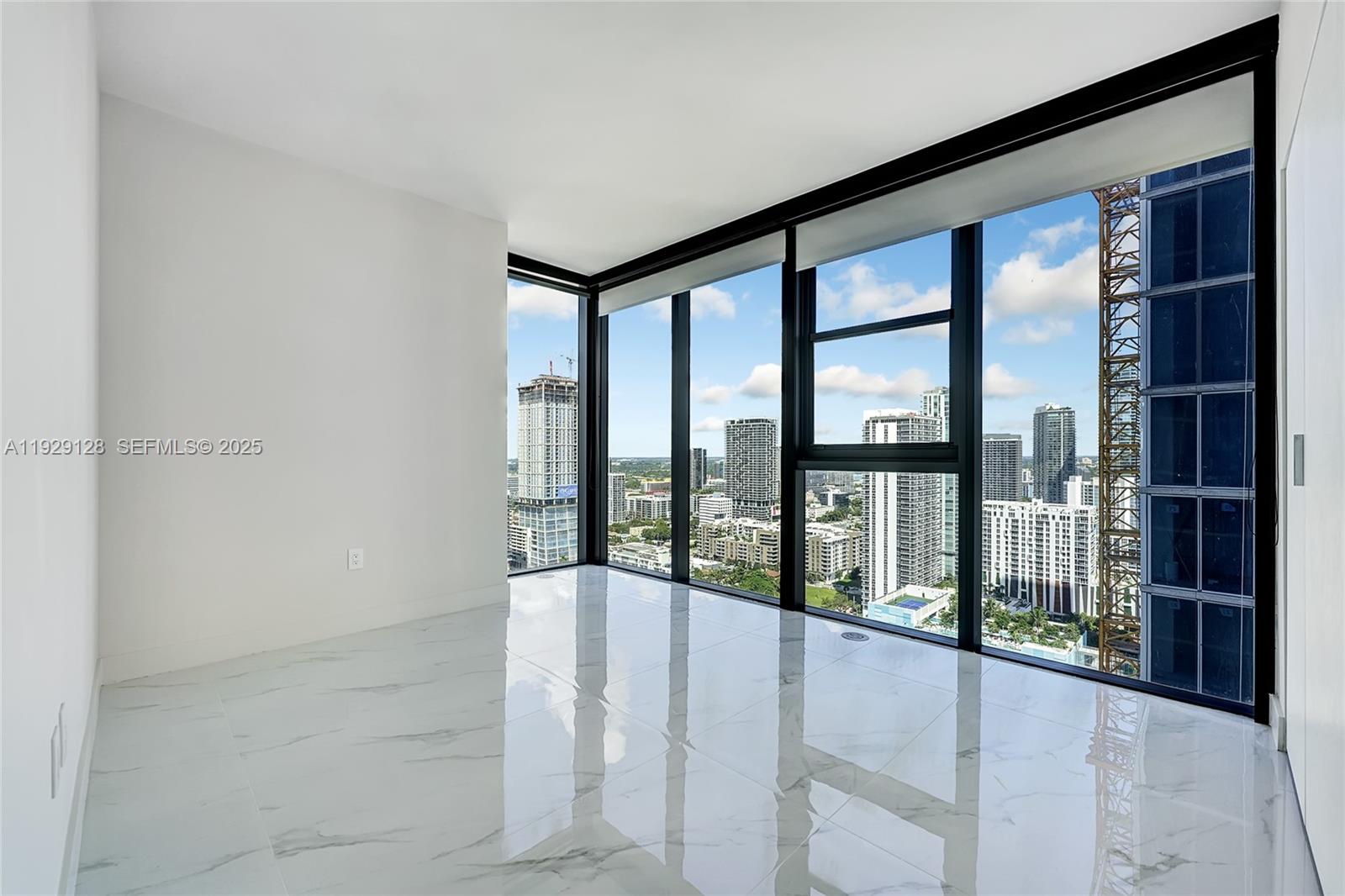 ARIA RESERVE MIAMI - Residential Lease