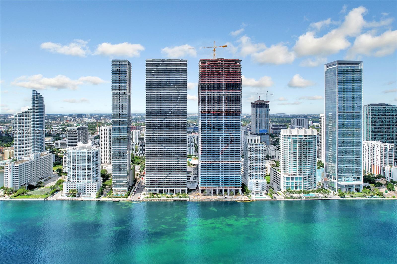 ARIA RESERVE MIAMI - Residential Lease