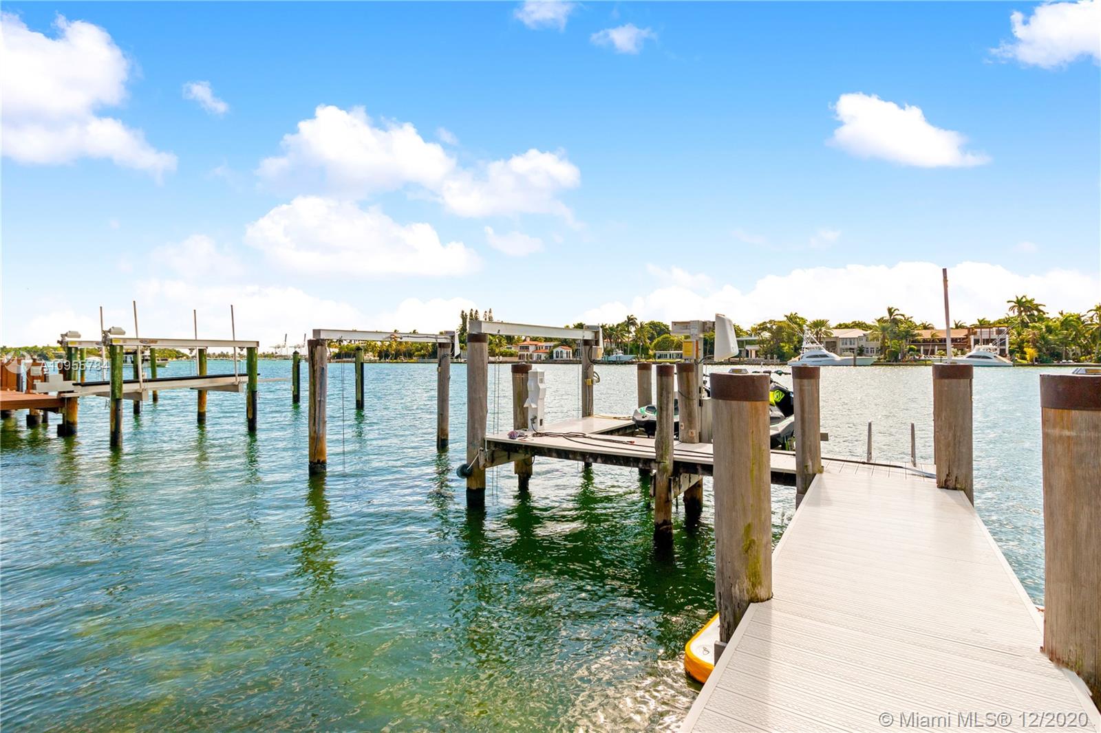 HIBISCUS ISLAND - Residential