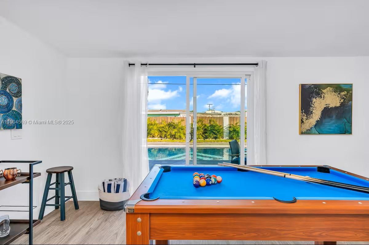 PALM BEACH SQUARE UNIT 3 - Residential Lease