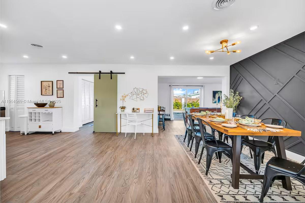 PALM BEACH SQUARE UNIT 3 - Residential Lease