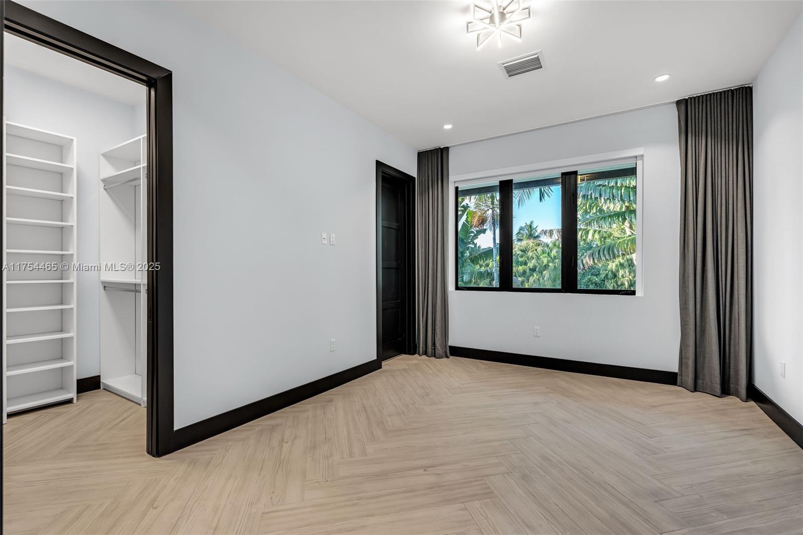 C GAB COUNTRY CLUB SEC 5 - Residential