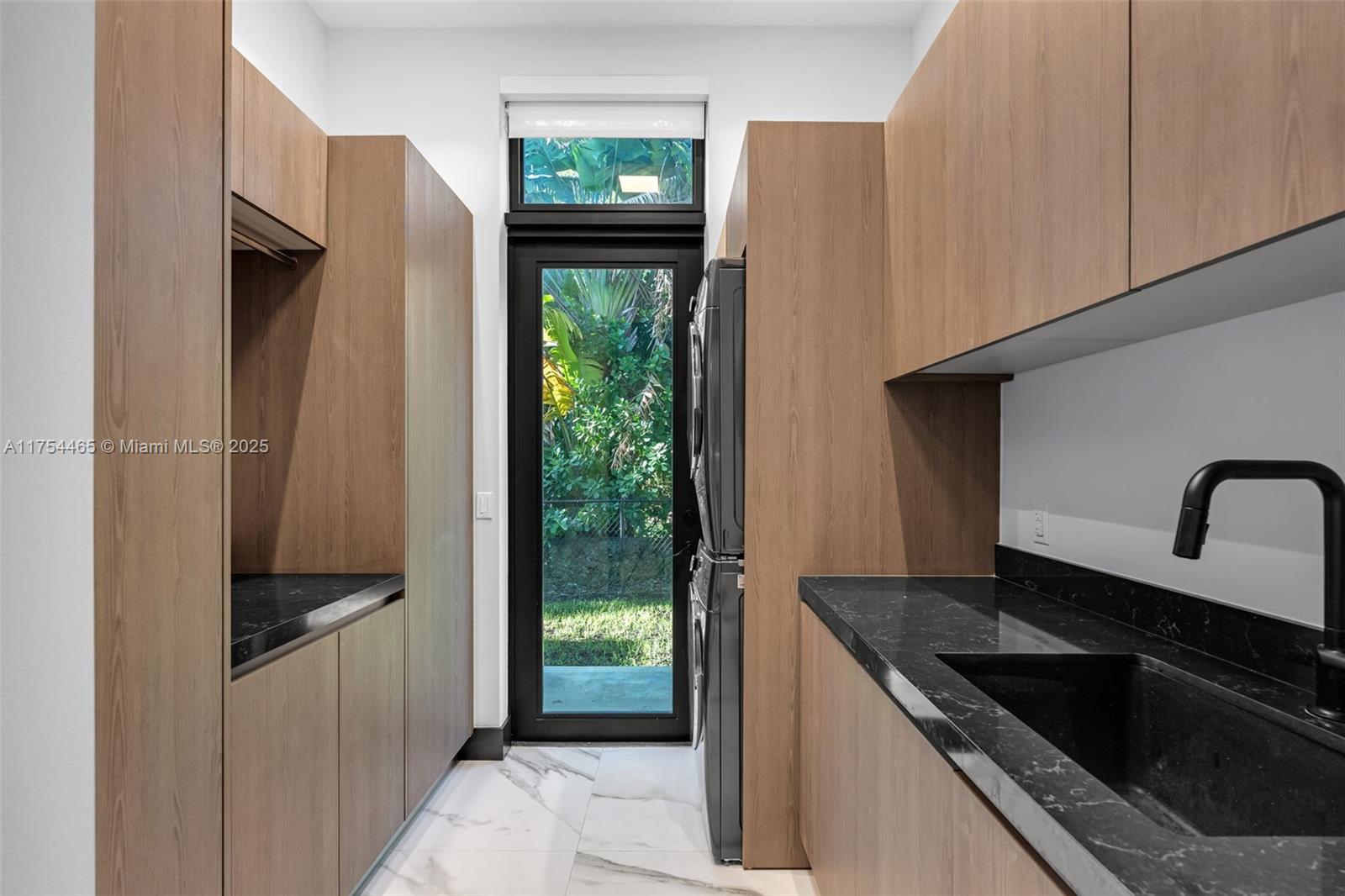 C GAB COUNTRY CLUB SEC 5 - Residential