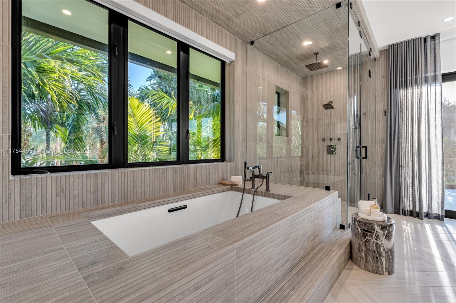 C GAB COUNTRY CLUB SEC 5 - Residential