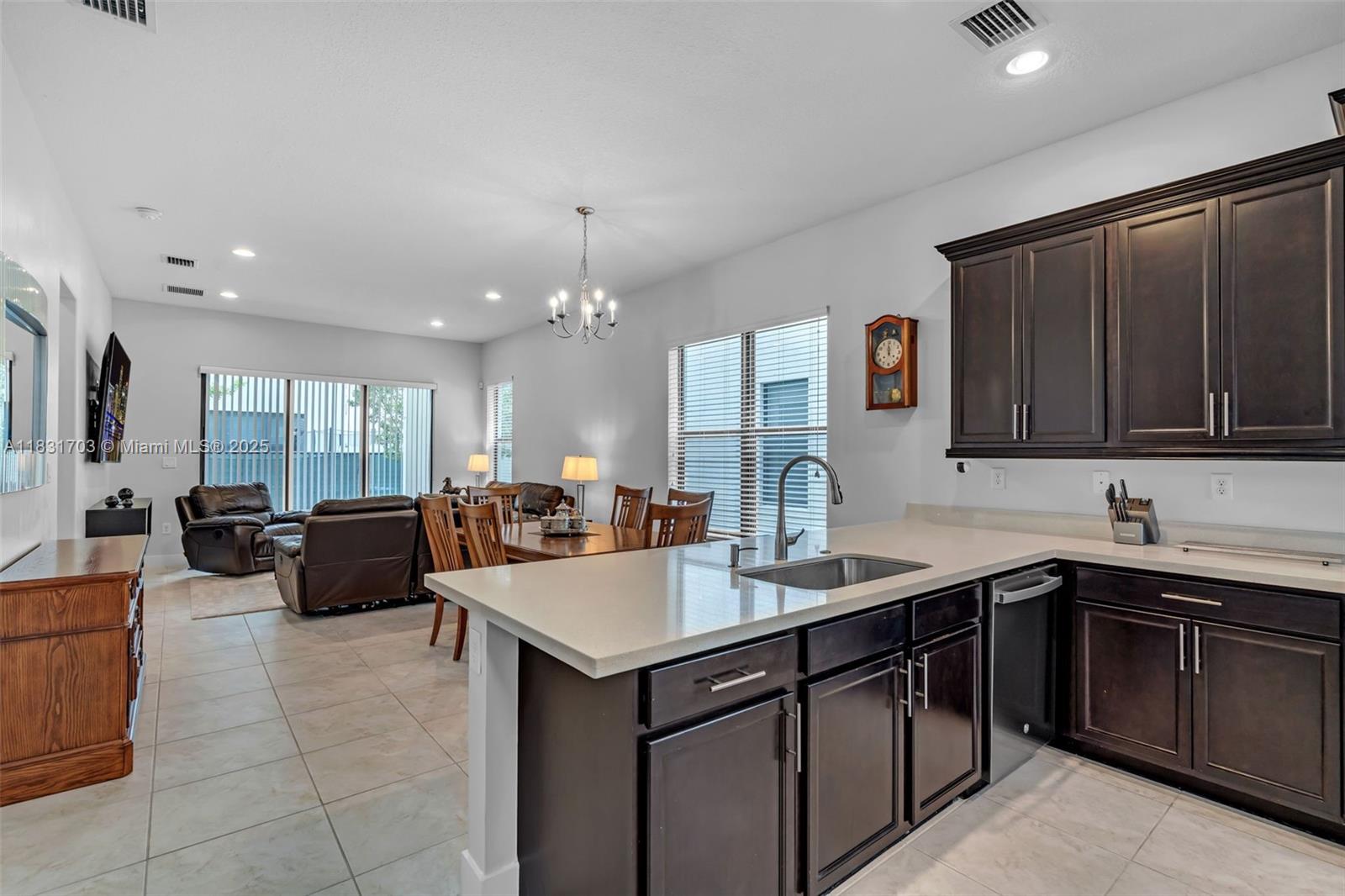 3274 W 96th Pl