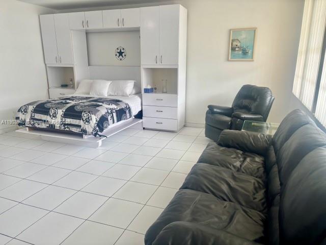 THE DECOPLAGE CONDO - Residential Lease