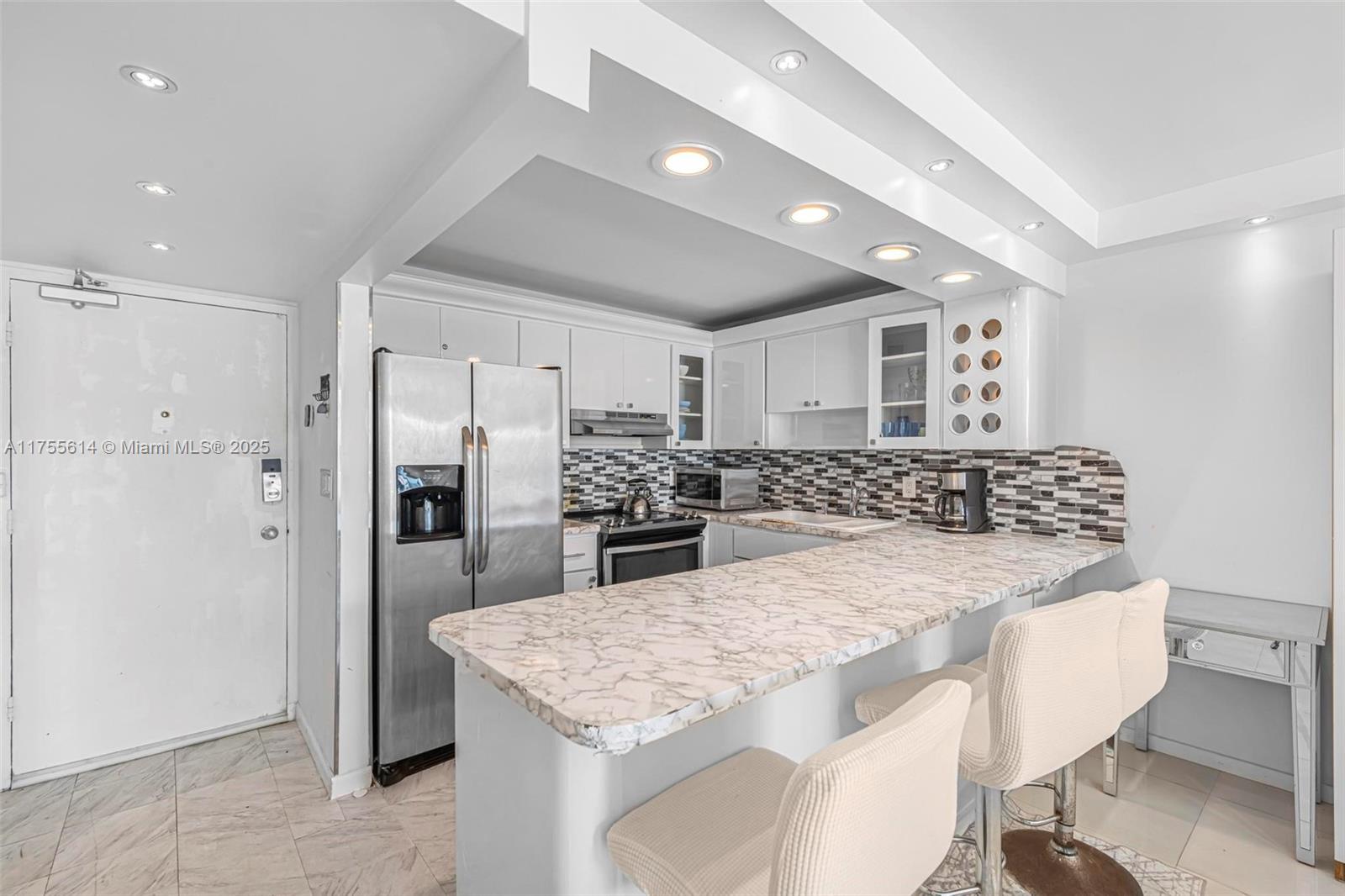 401 Ocean Dr 1008