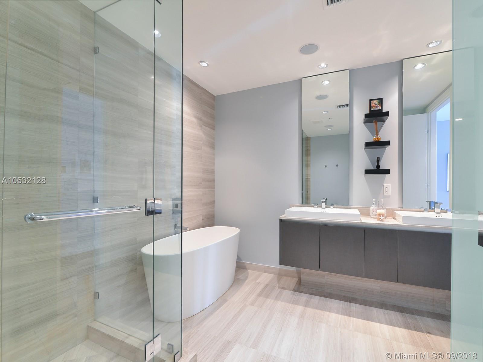 Echo Aventura - Residential Lease