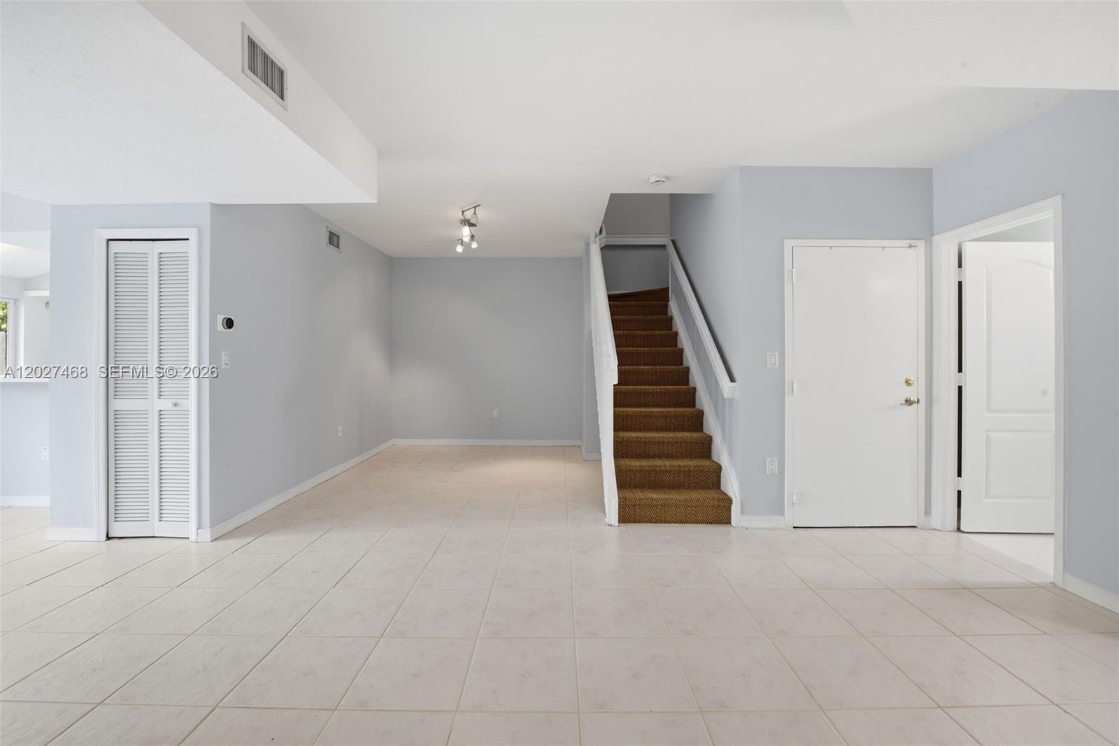 TIFFANY OF KENDALL CONDO - Residential
