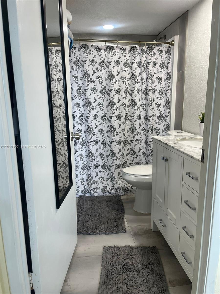 2735 W 52nd St 502