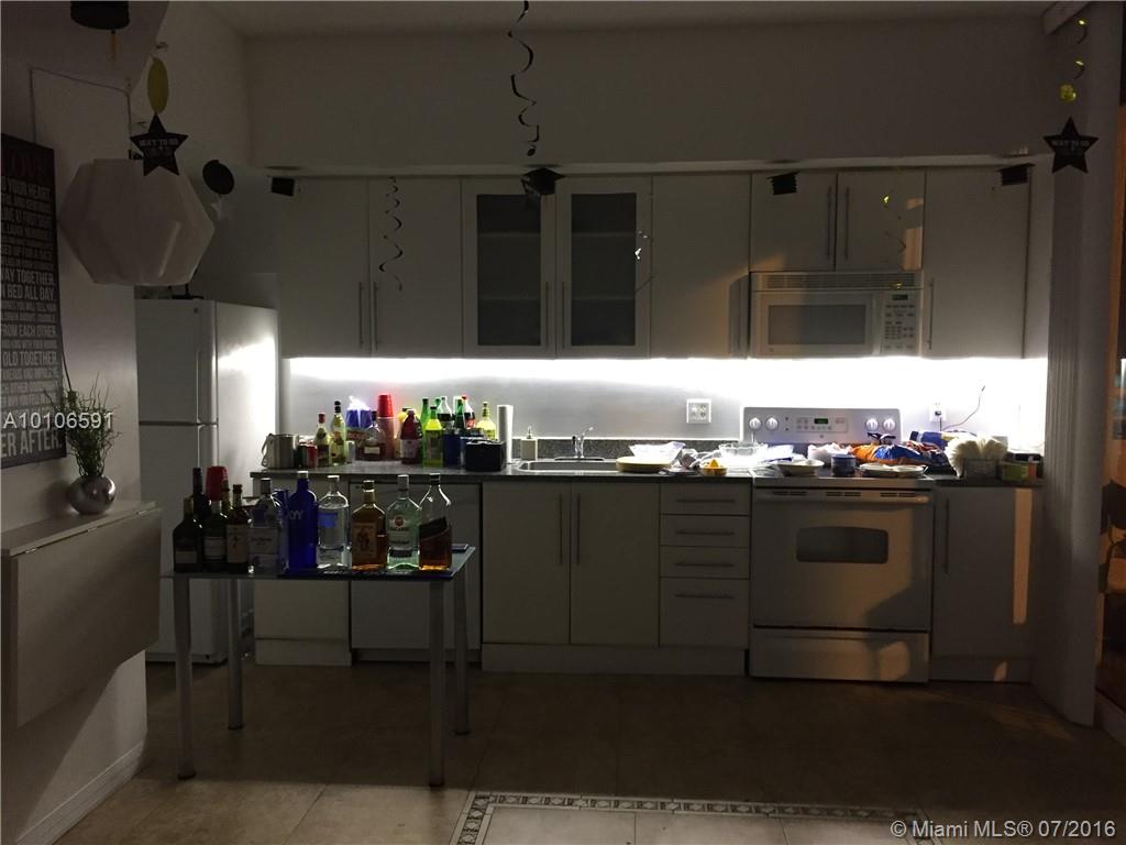 1800 Biscayne Plaza - Residential Lease