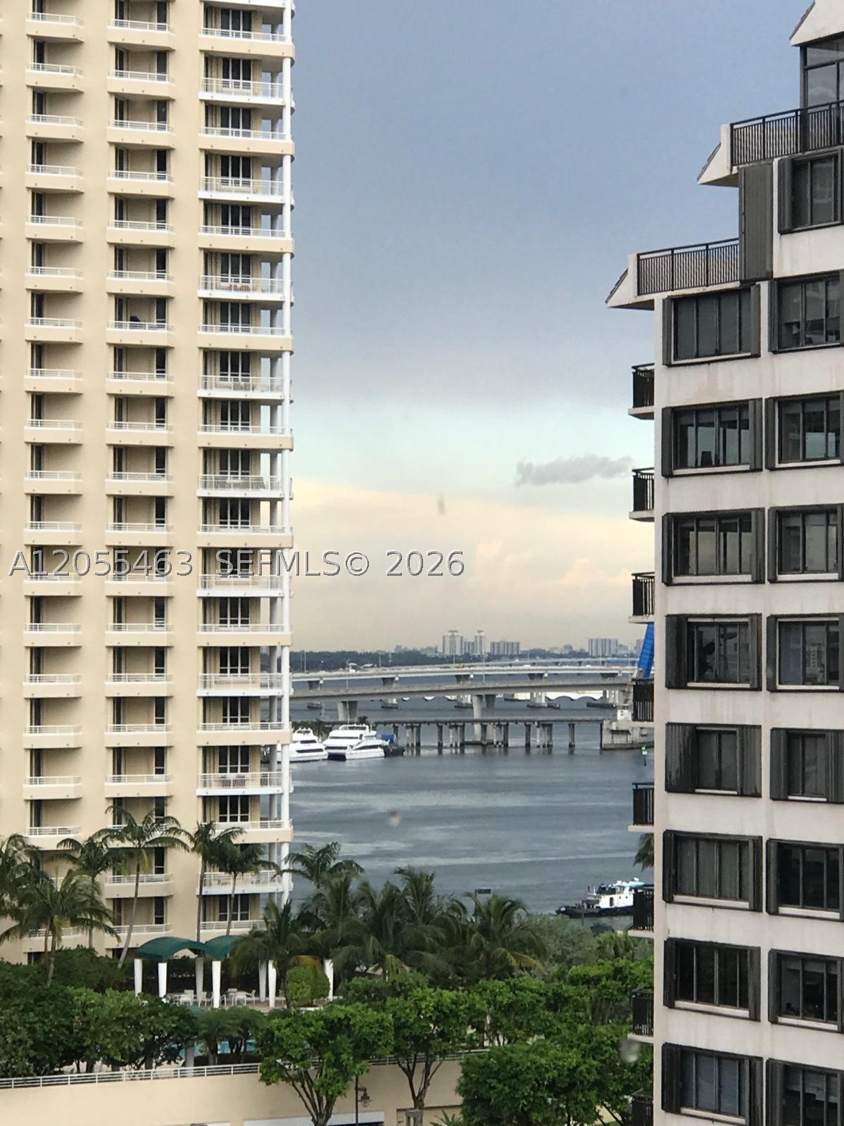 520 Brickell Key Dr A1216