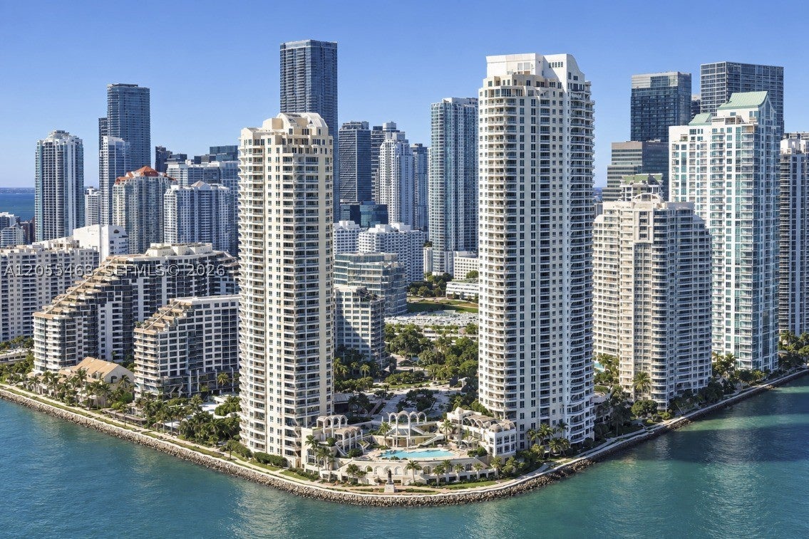 520 Brickell Key Dr A1216