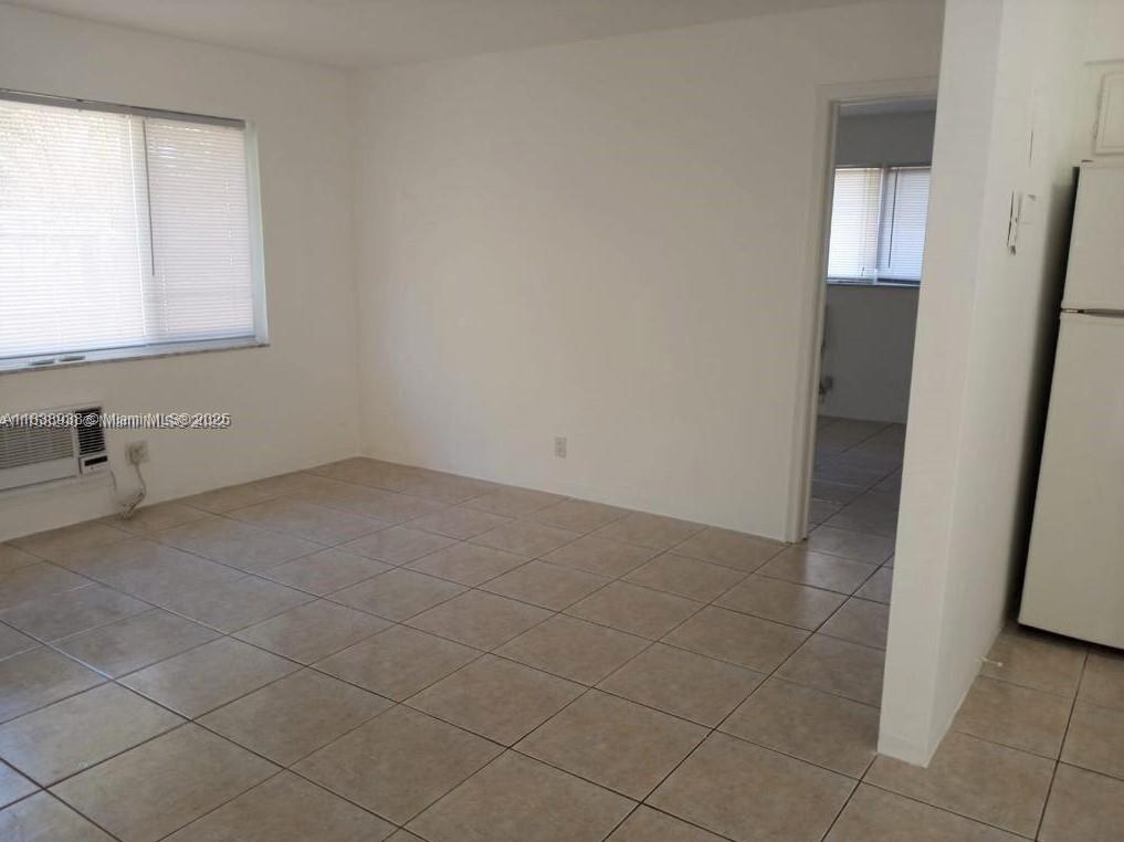 59 NW 37th St 3