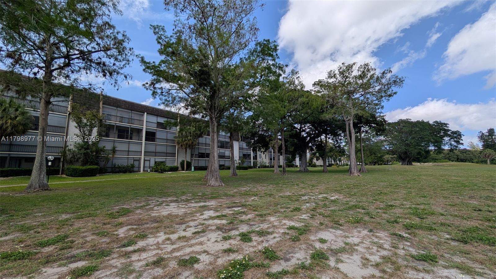 GREENS OF INVERRARY PHASE - Residential