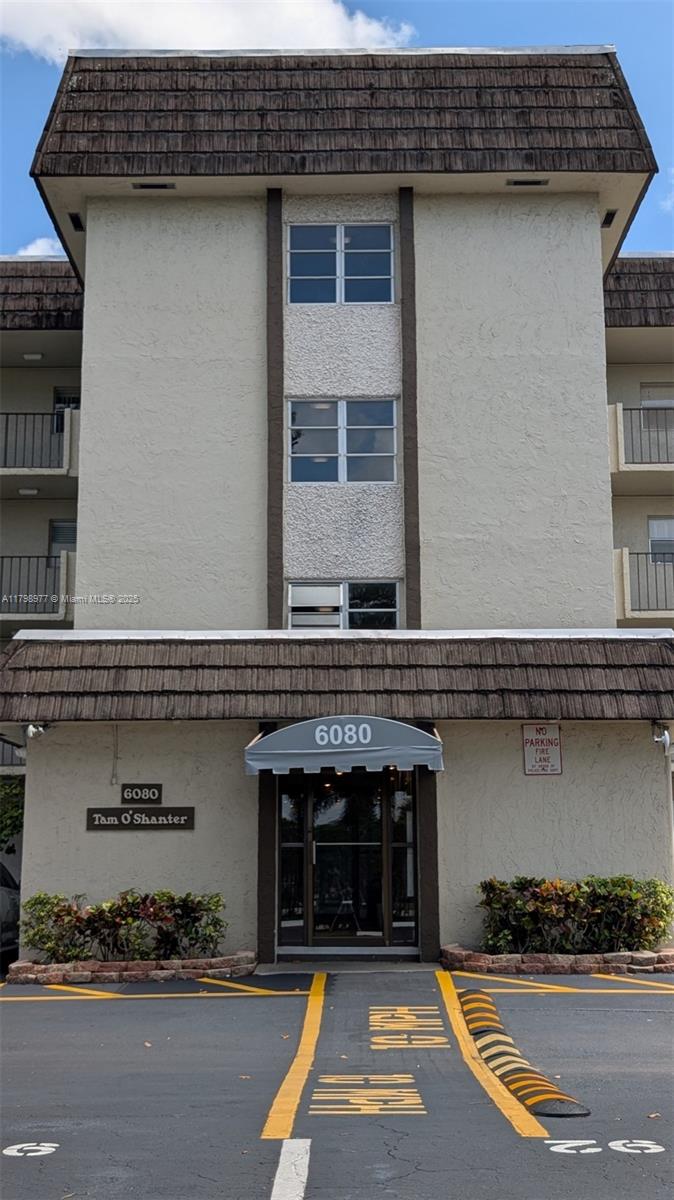 6080 NW 44th St 305
