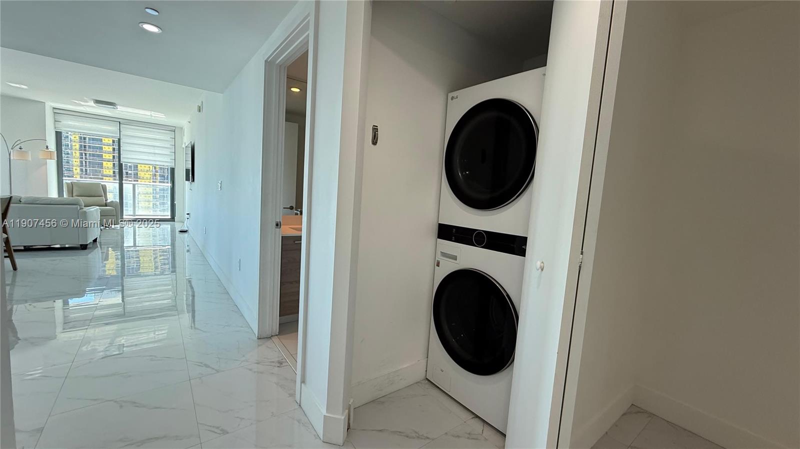 1300 S MIAMI AVENUE CONDO - Residential Lease