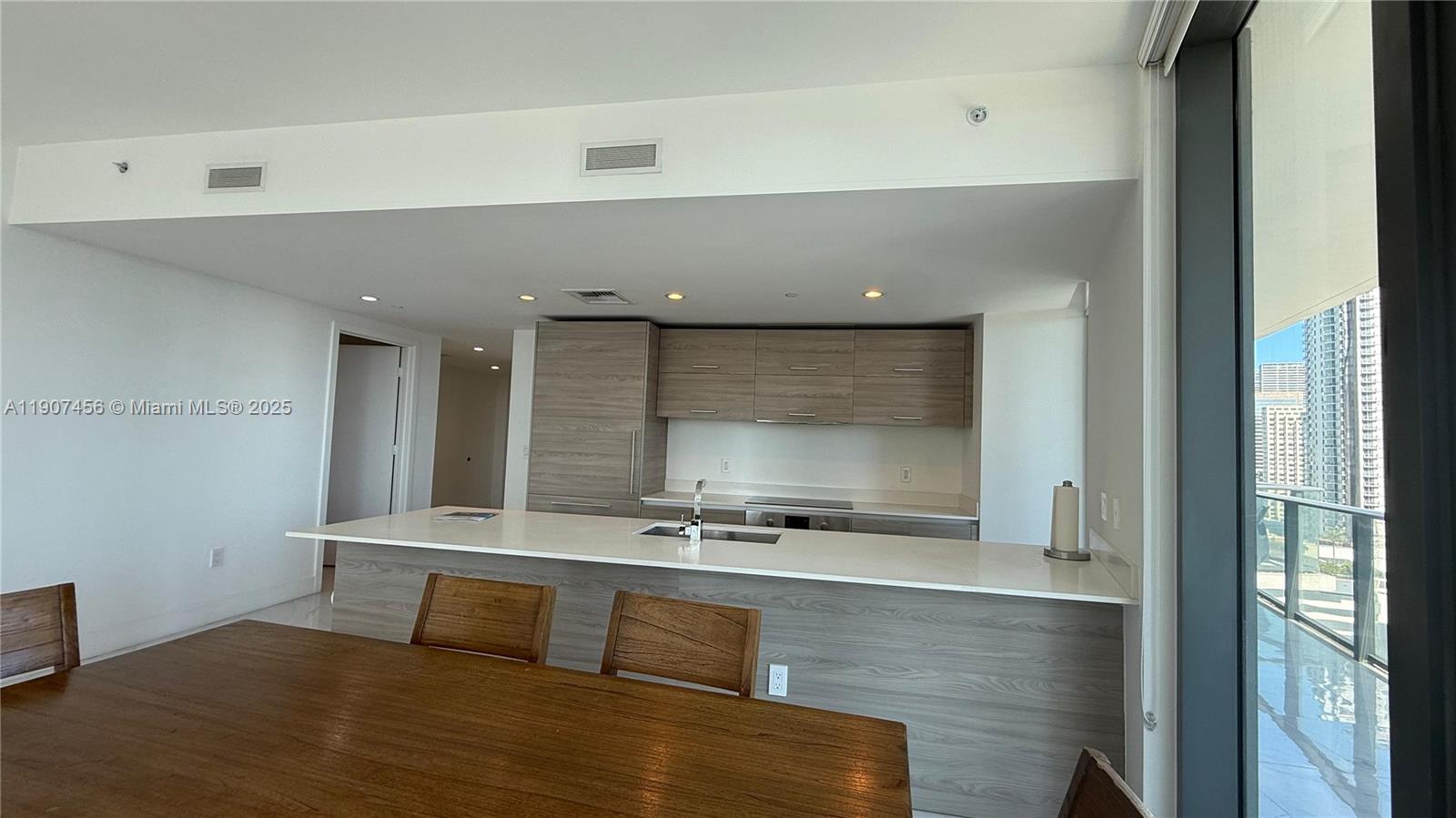 1300 S MIAMI AVENUE CONDO - Residential Lease
