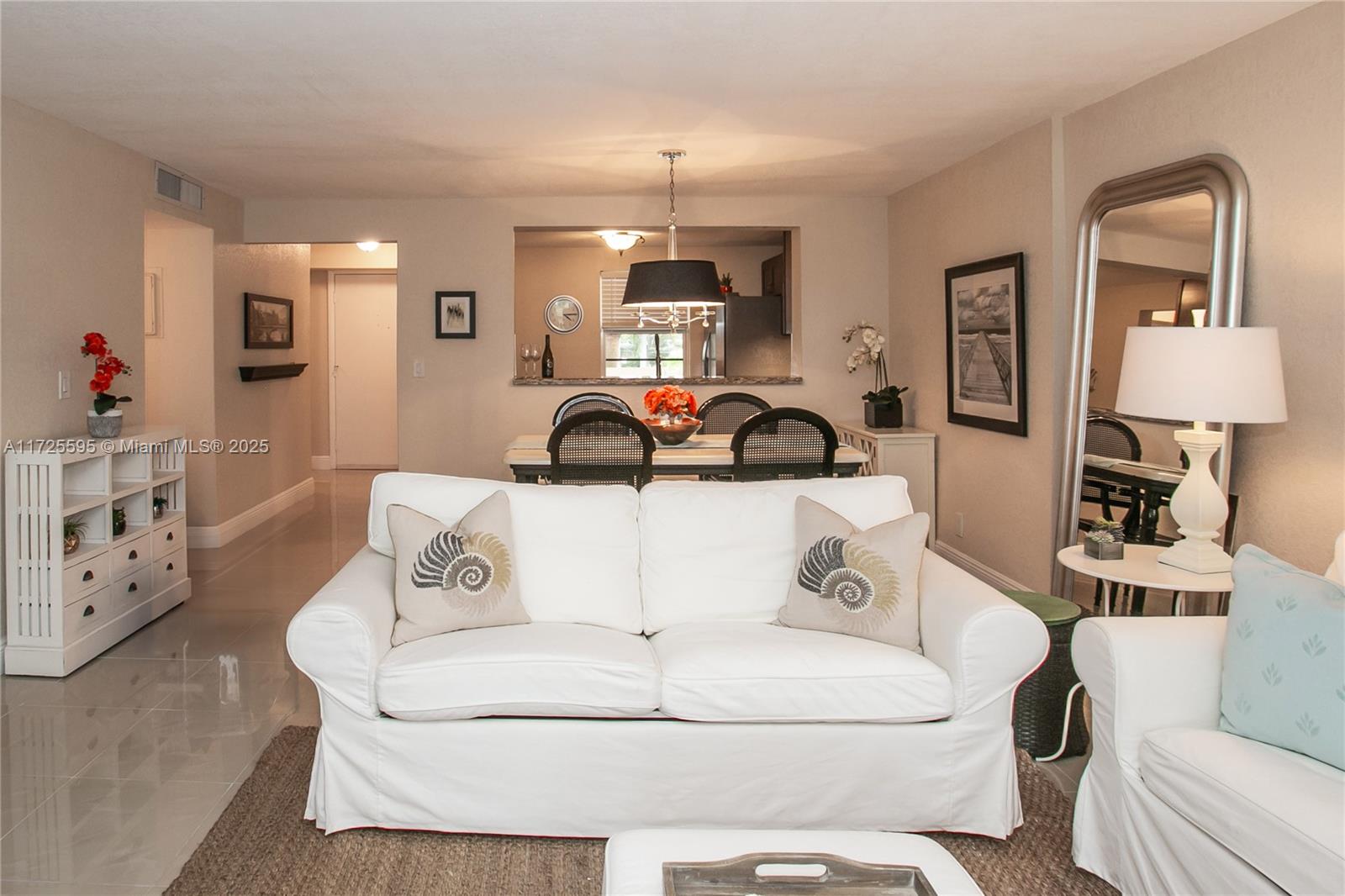 MEADOWBROOK LAKES VIEW CO - Residential