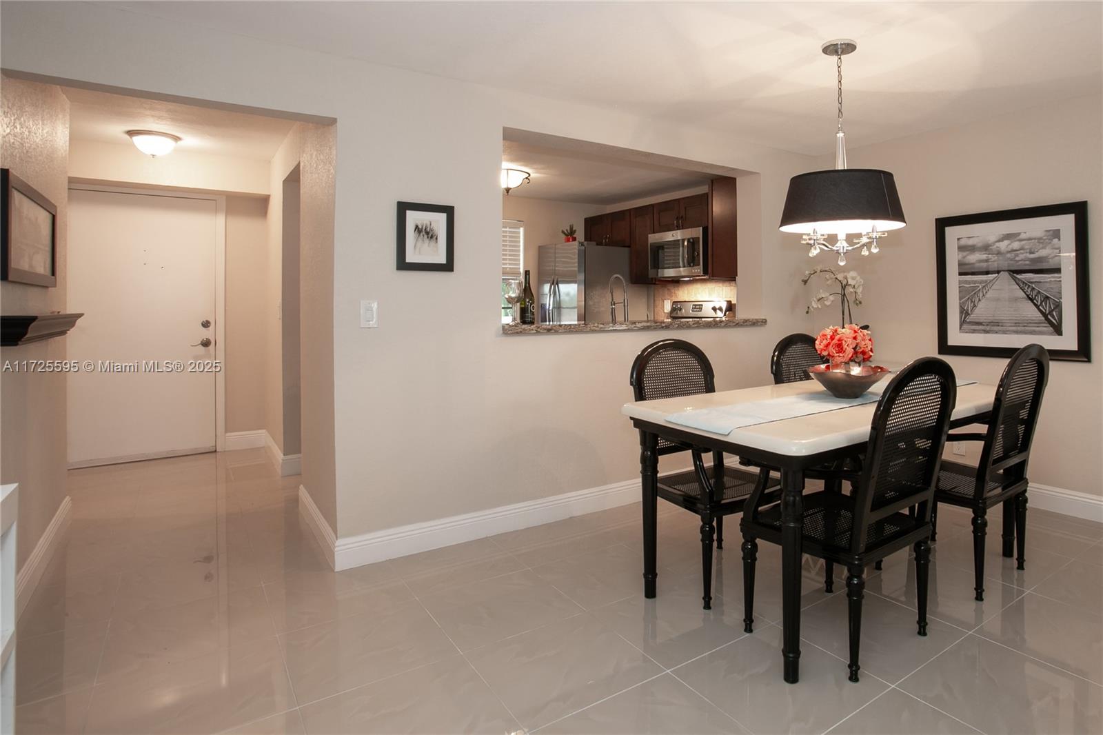 MEADOWBROOK LAKES VIEW CO - Residential