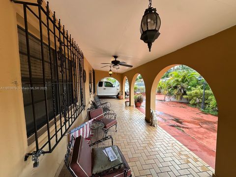 911 NW 30th Pl Miami FL 33125