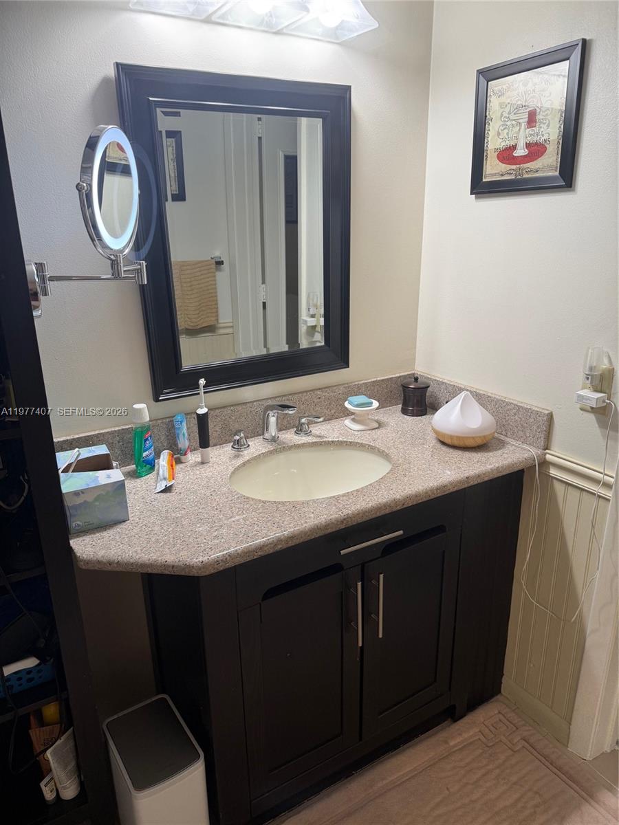 LAKES OF CARRIAGE HILLS - Residential