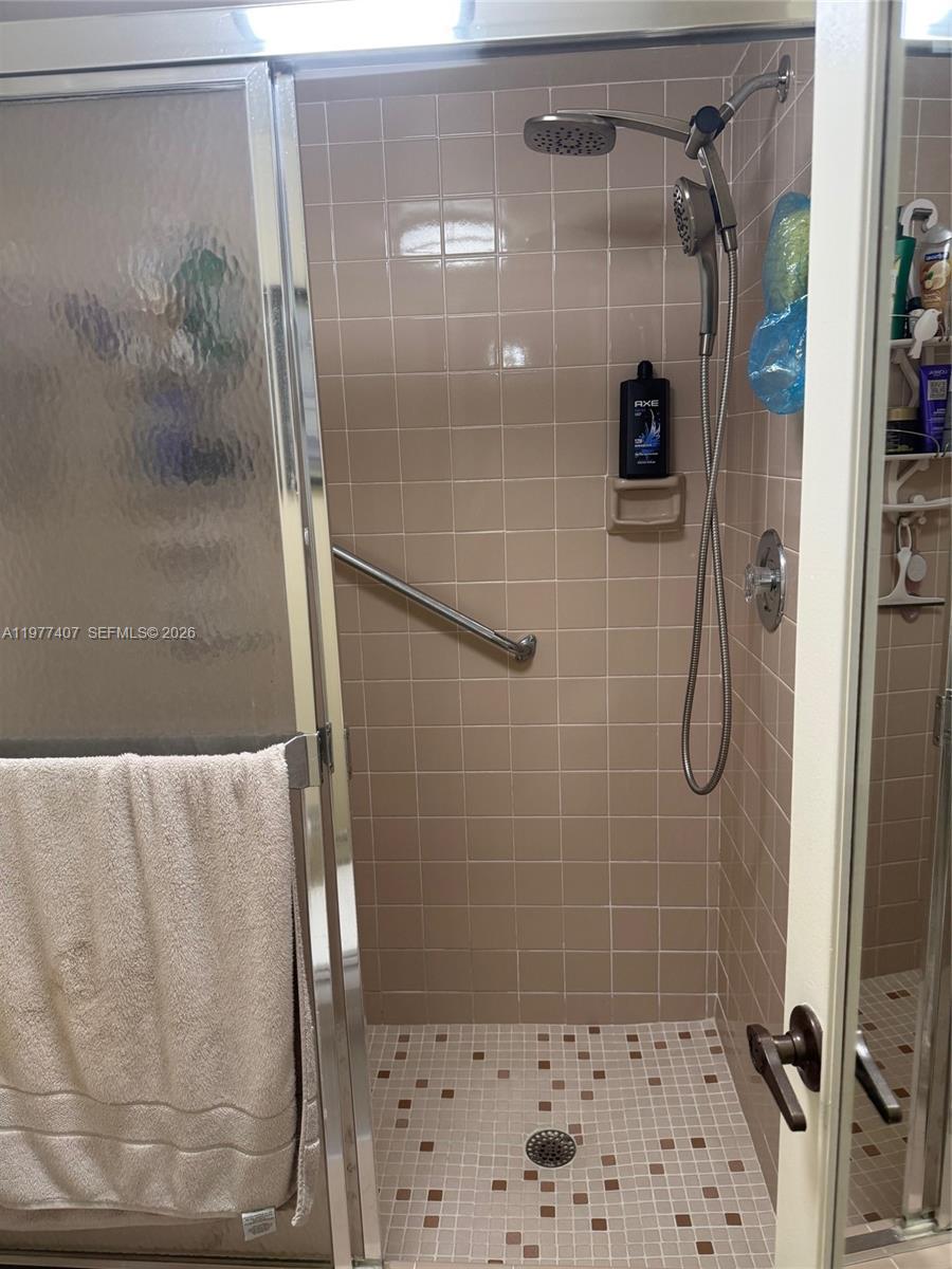 LAKES OF CARRIAGE HILLS - Residential