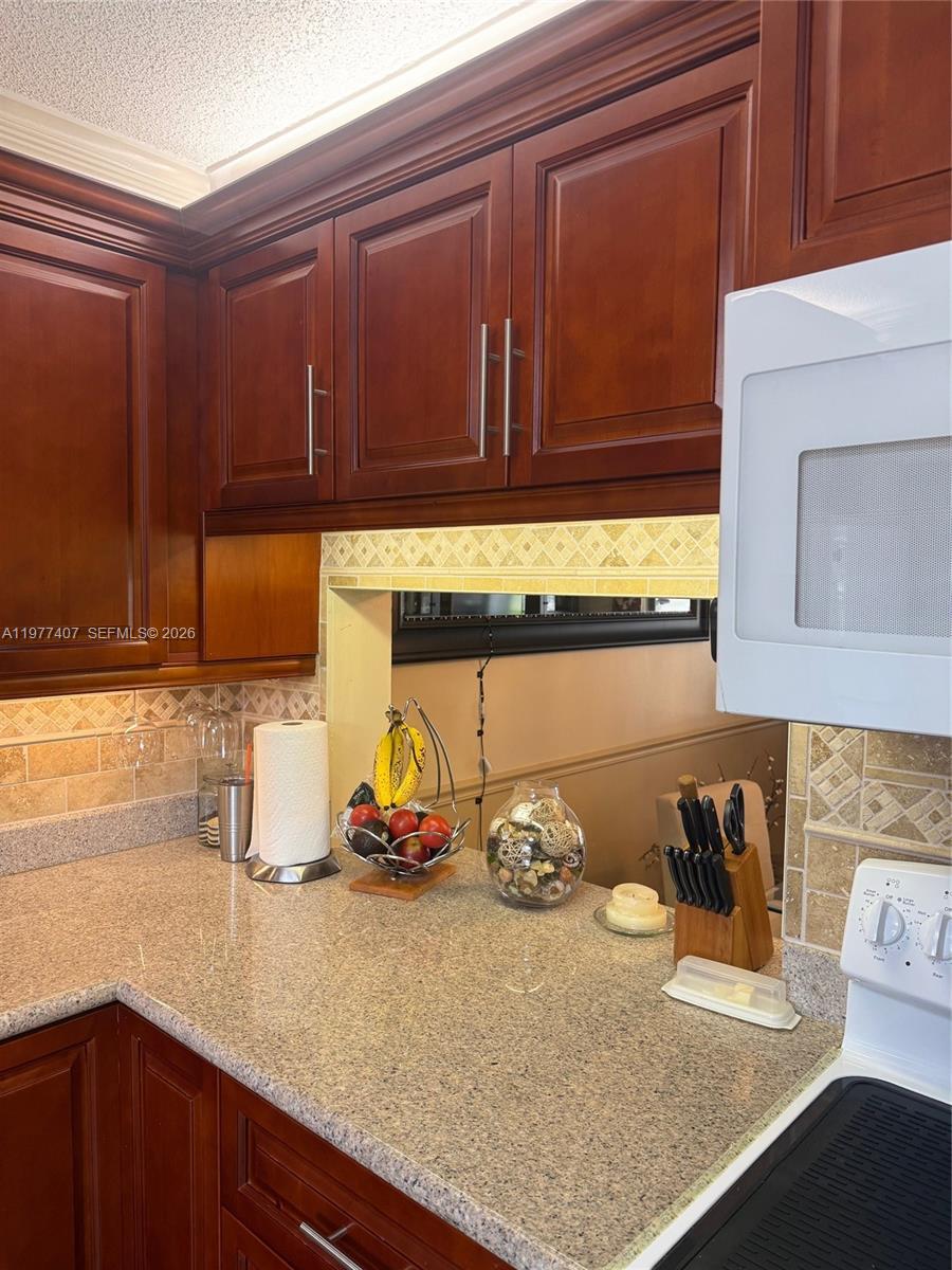 LAKES OF CARRIAGE HILLS - Residential