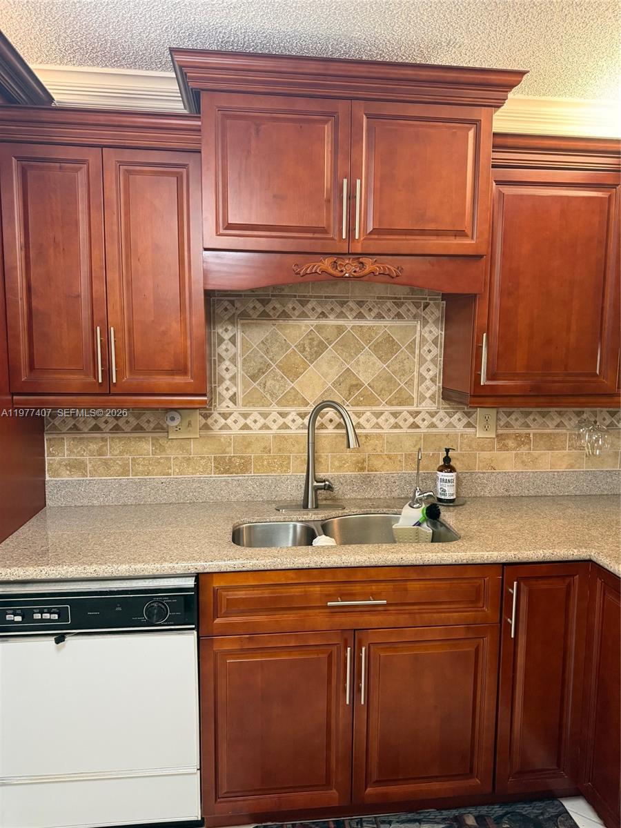 LAKES OF CARRIAGE HILLS - Residential