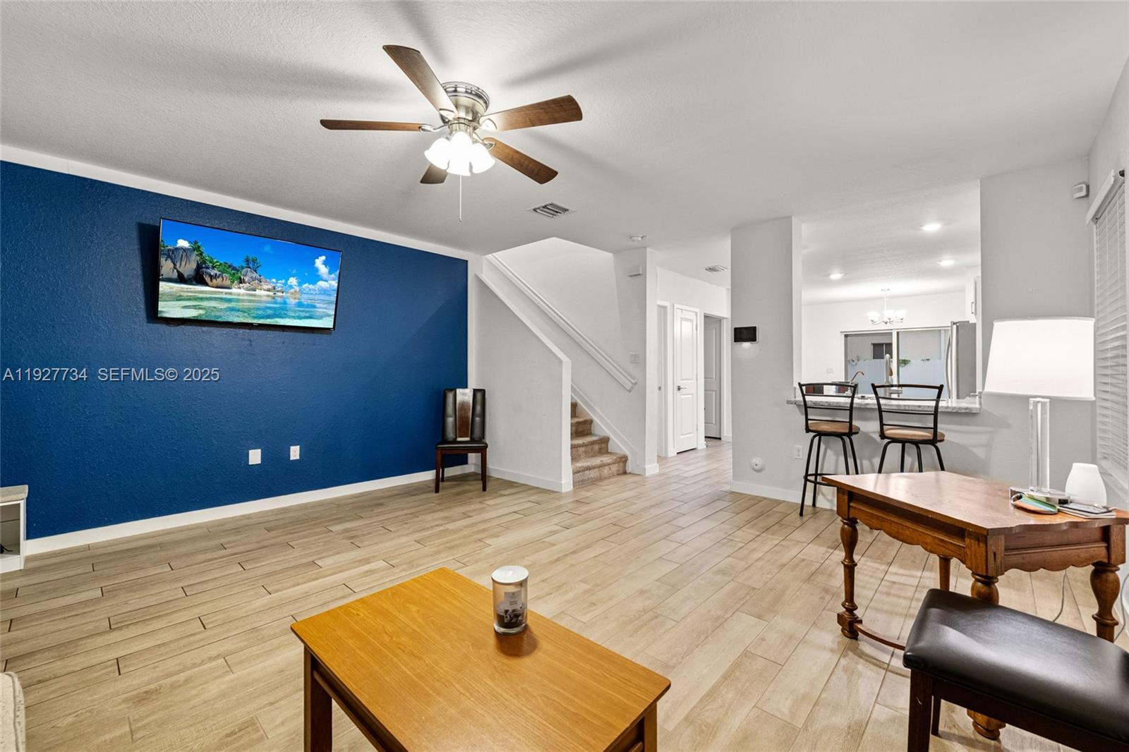 ROYAL HOMES WEST - Residential Lease