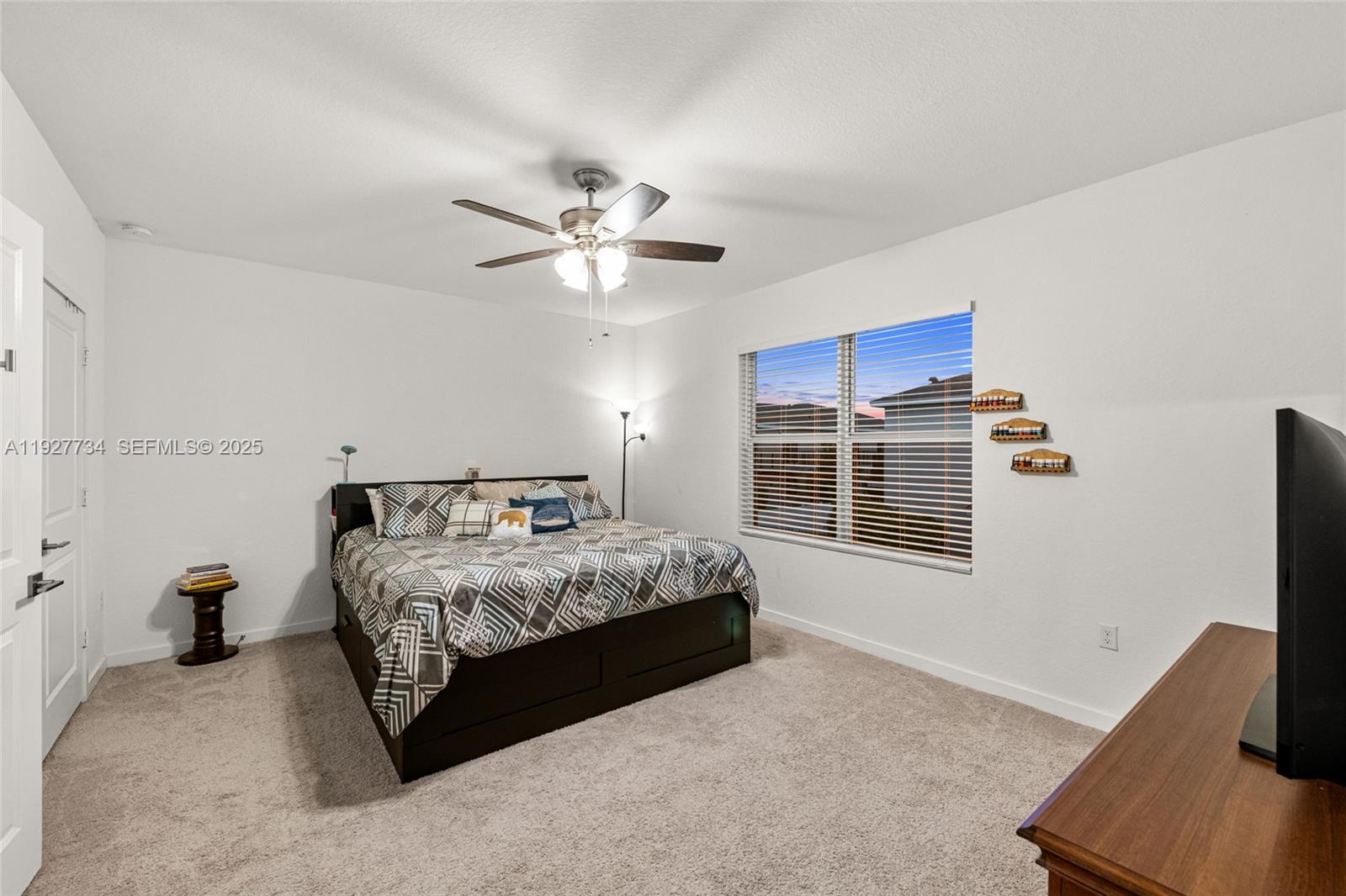 ROYAL HOMES WEST - Residential Lease