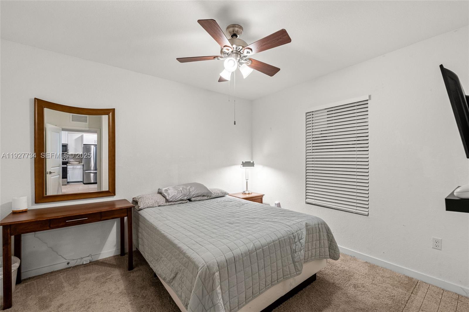 ROYAL HOMES WEST - Residential Lease