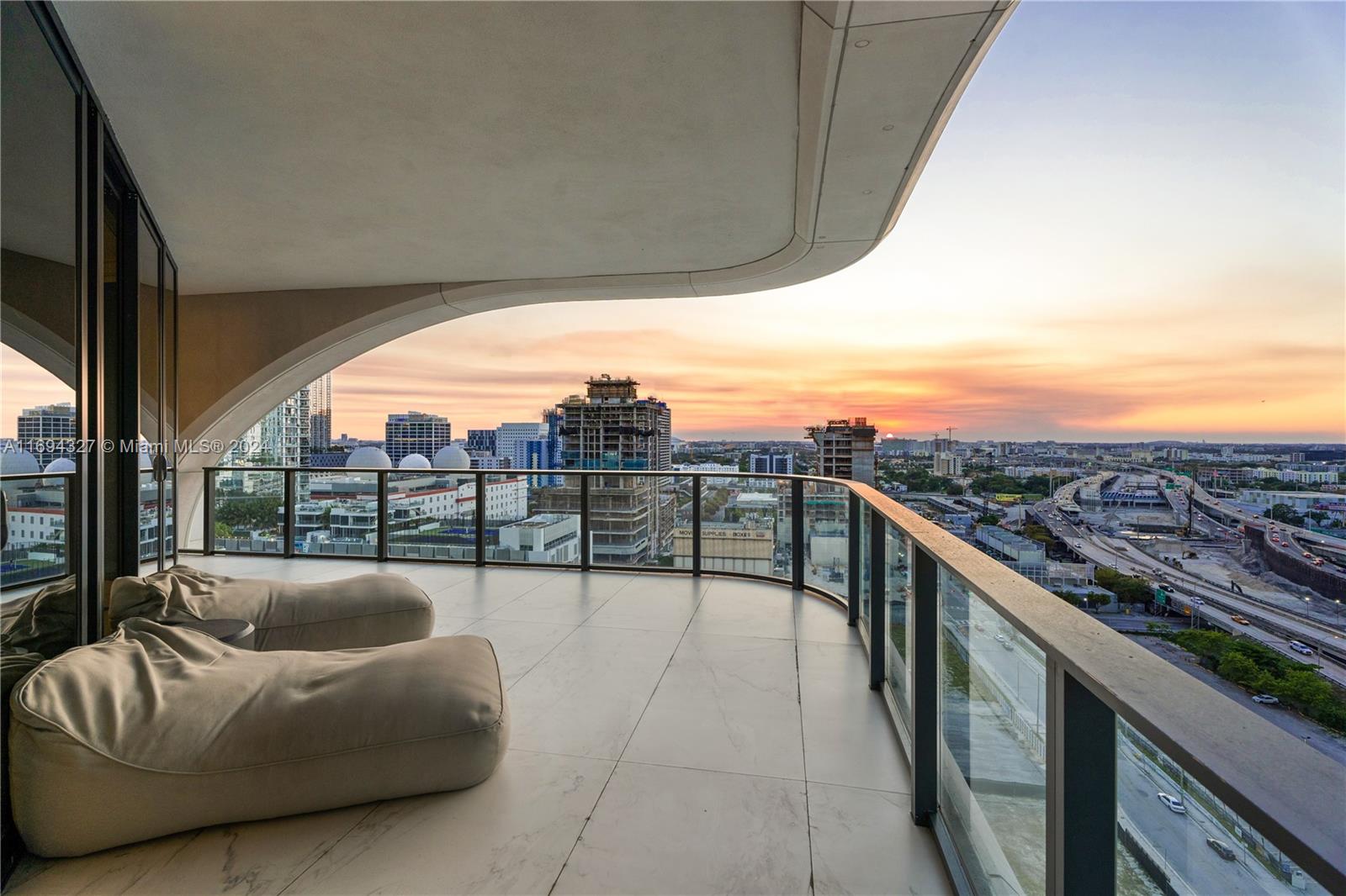 ONE THOUSAND MUSEUM CONDO - Residential