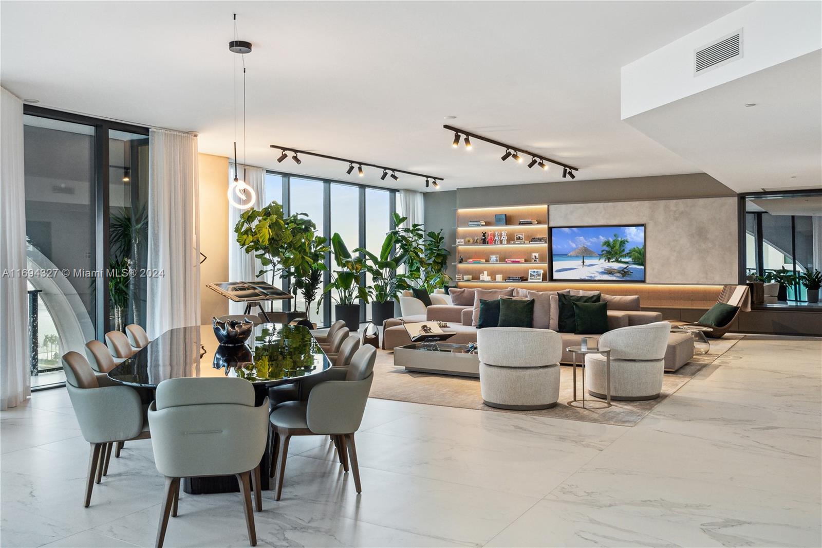 ONE THOUSAND MUSEUM CONDO - Residential