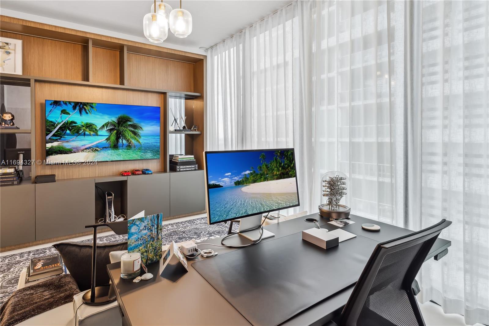 ONE THOUSAND MUSEUM CONDO - Residential