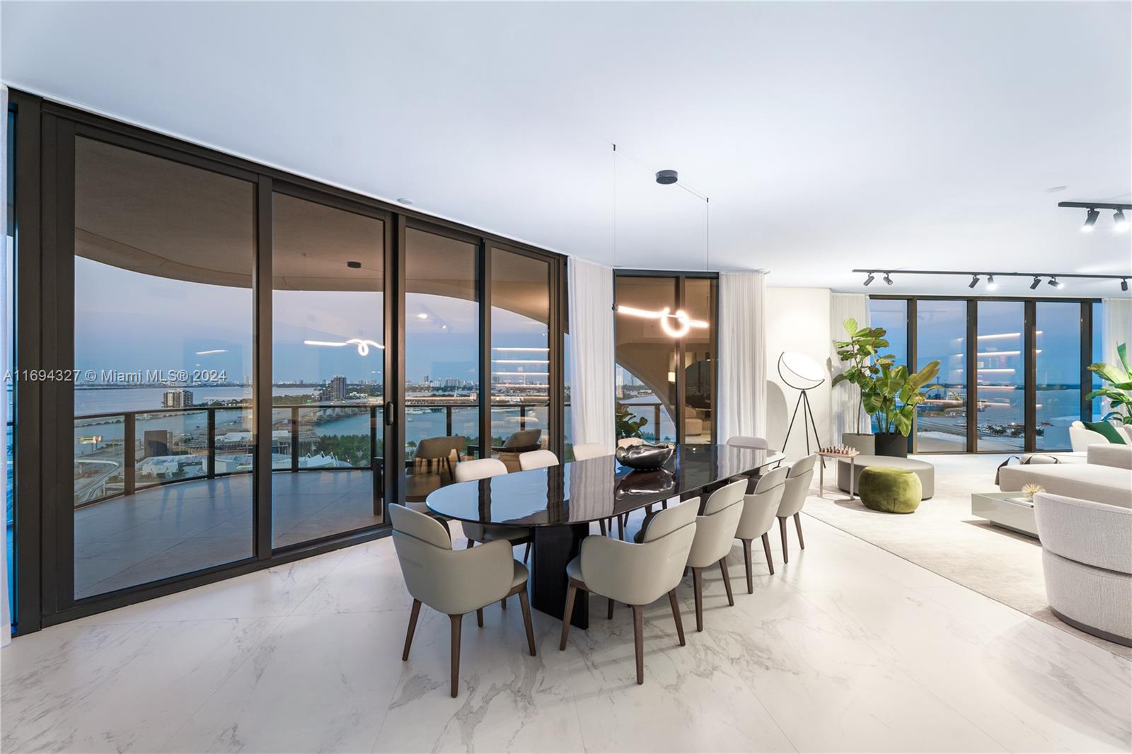 ONE THOUSAND MUSEUM CONDO - Residential