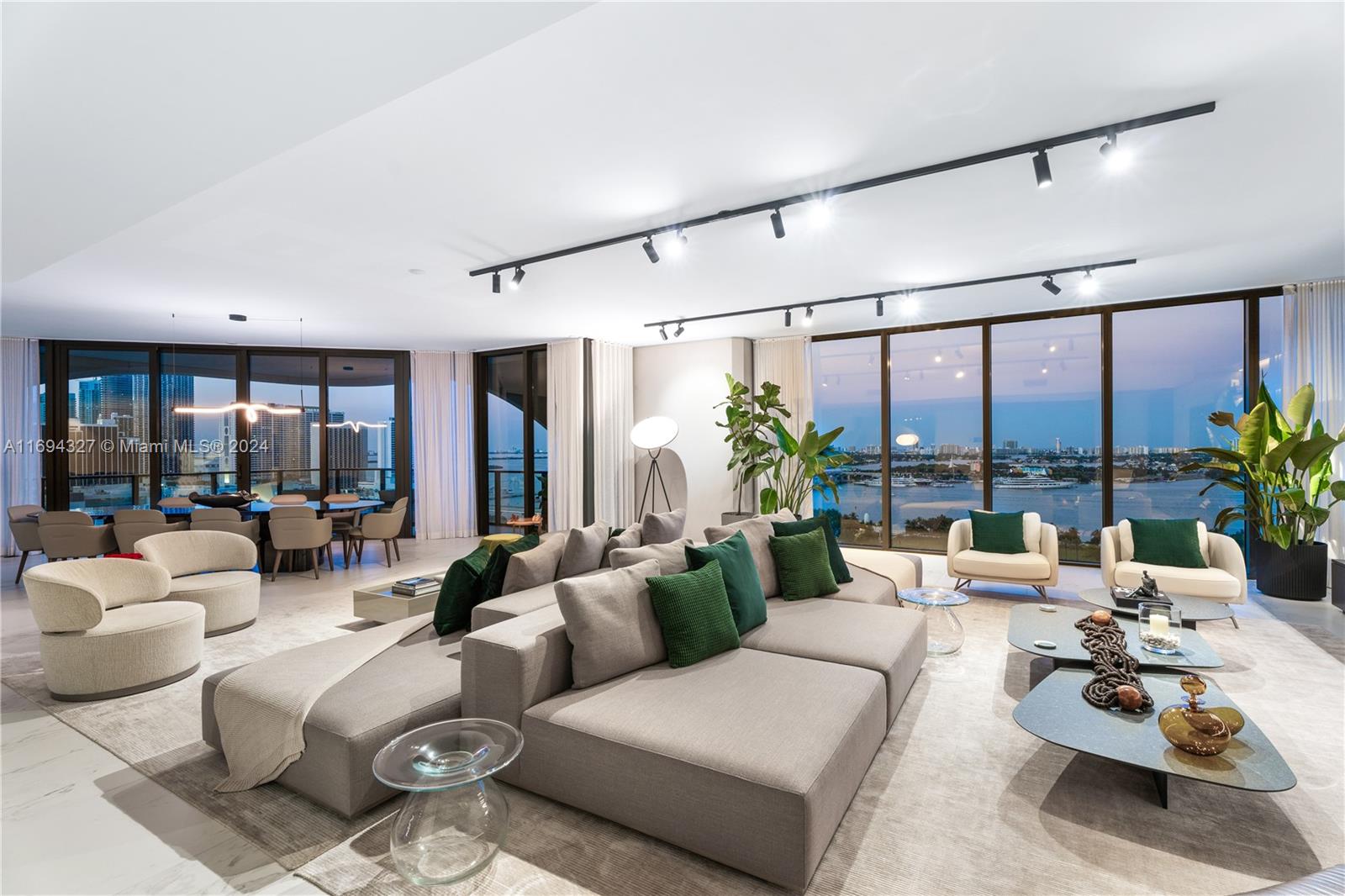 ONE THOUSAND MUSEUM CONDO - Residential