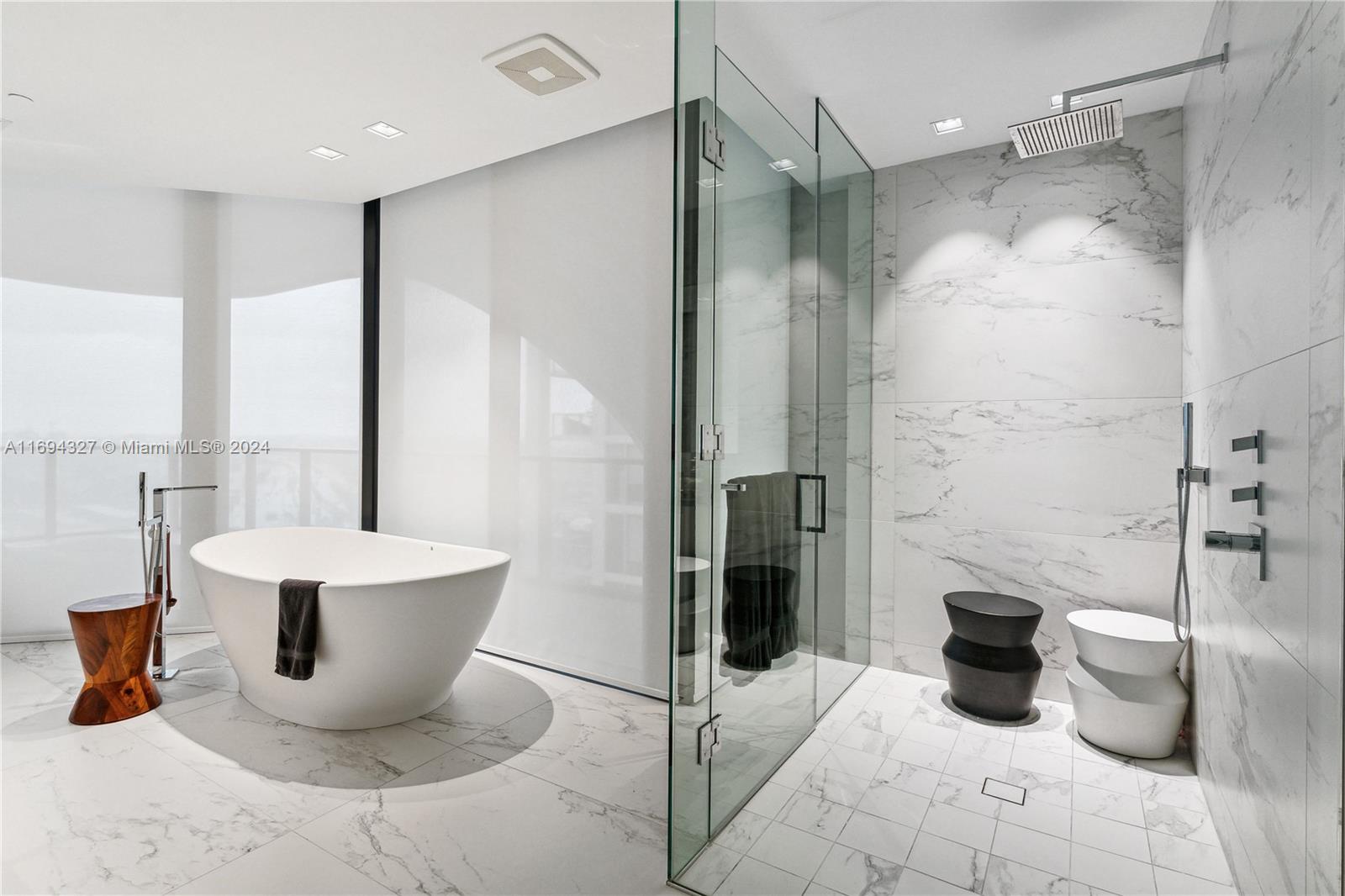 ONE THOUSAND MUSEUM CONDO - Residential