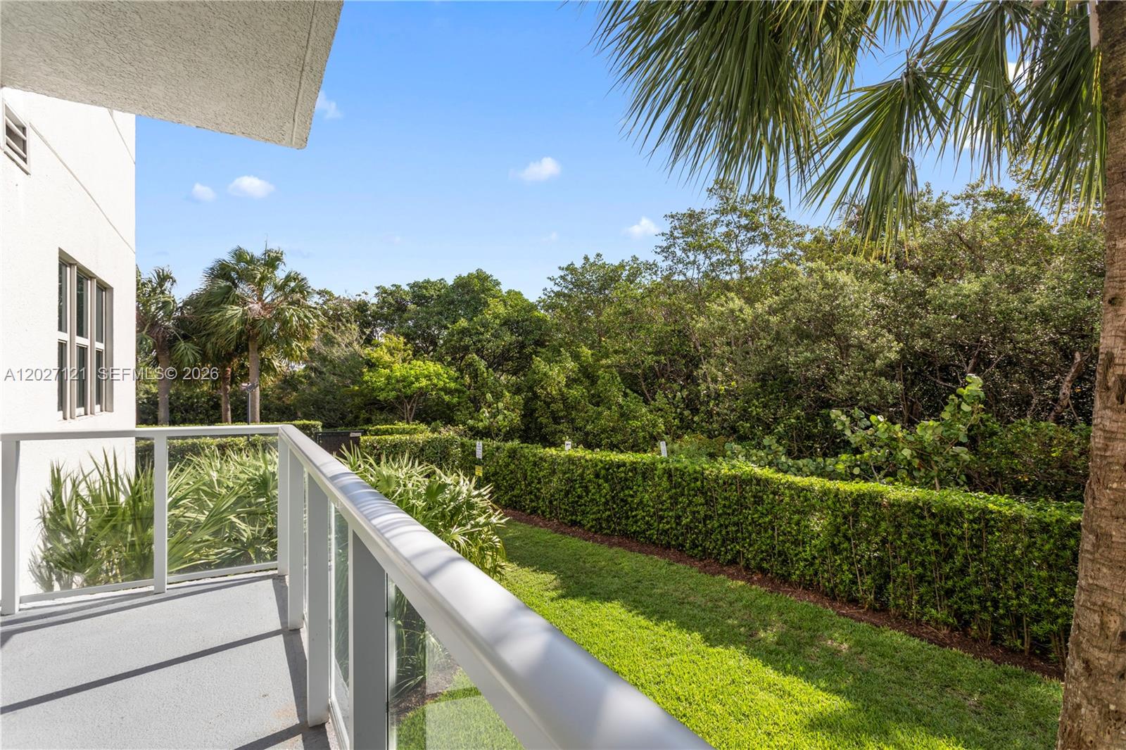 THE OAKS I CONDO - Residential