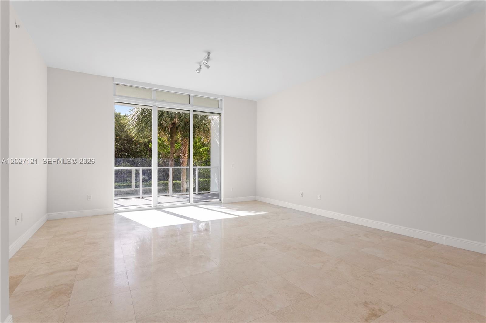 View photos, virtual tours, details... 15051 Royal Oaks Ln 101
