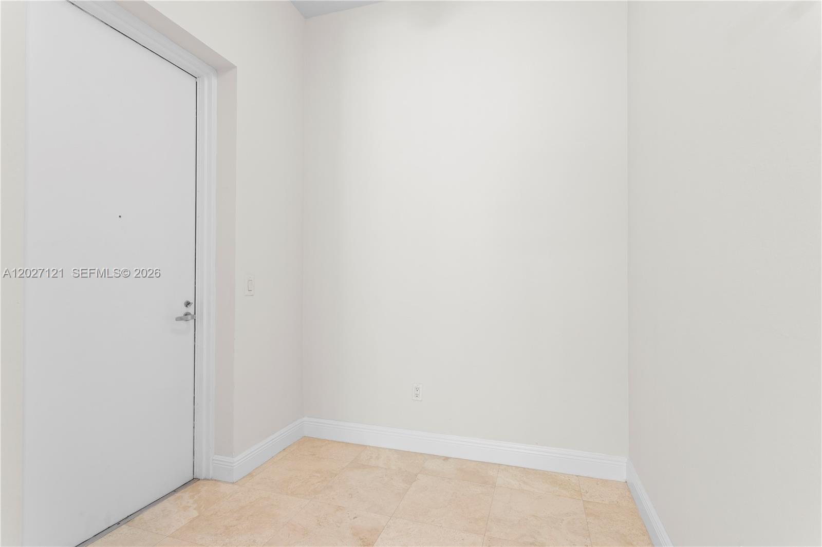 THE OAKS I CONDO - Residential