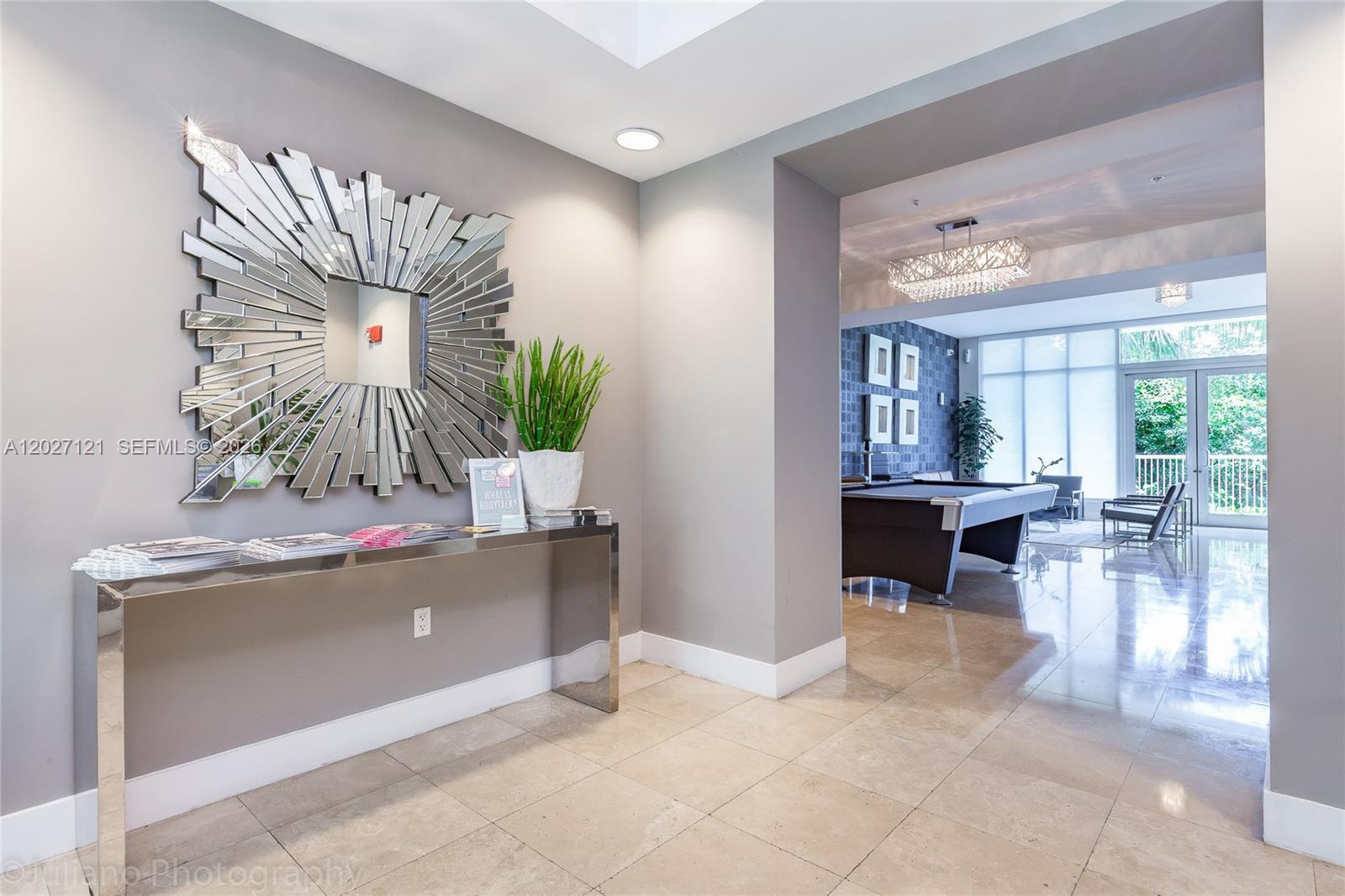 THE OAKS I CONDO - Residential