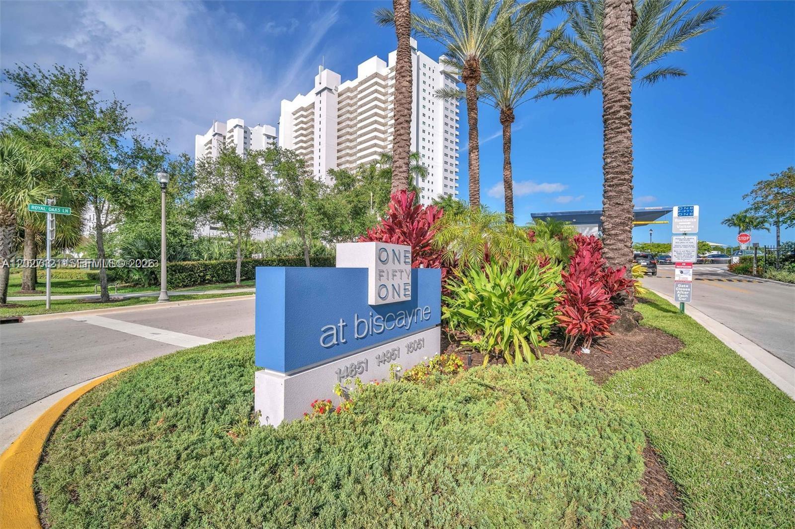 THE OAKS I CONDO - Residential