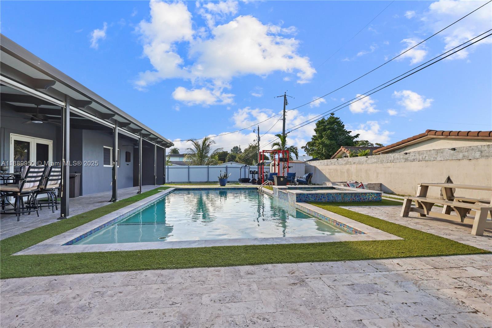 VANDERBILT PARK AMD PL - Residential