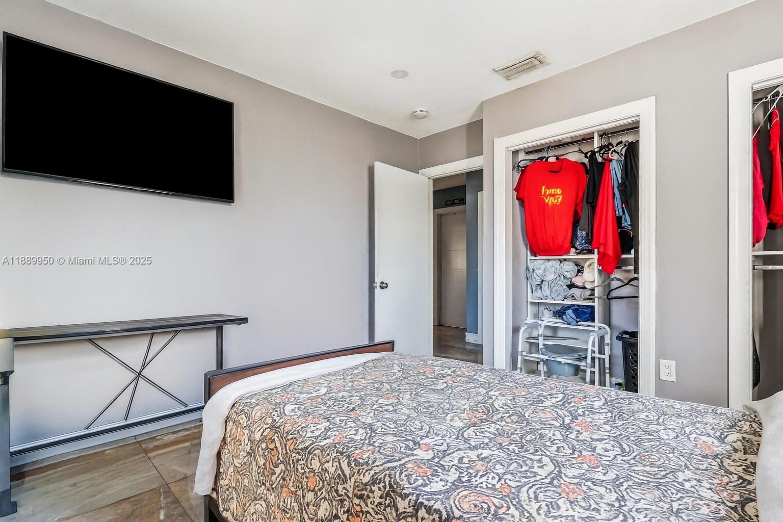 VANDERBILT PARK AMD PL - Residential