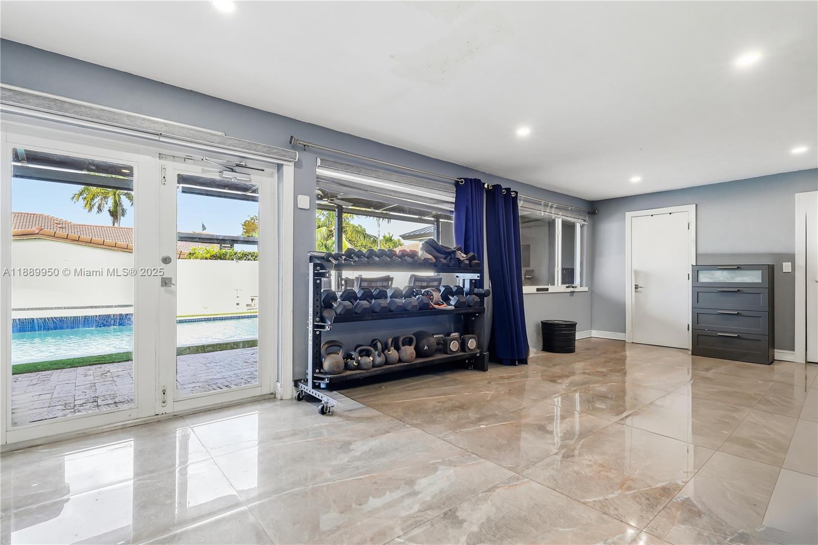 VANDERBILT PARK AMD PL - Residential