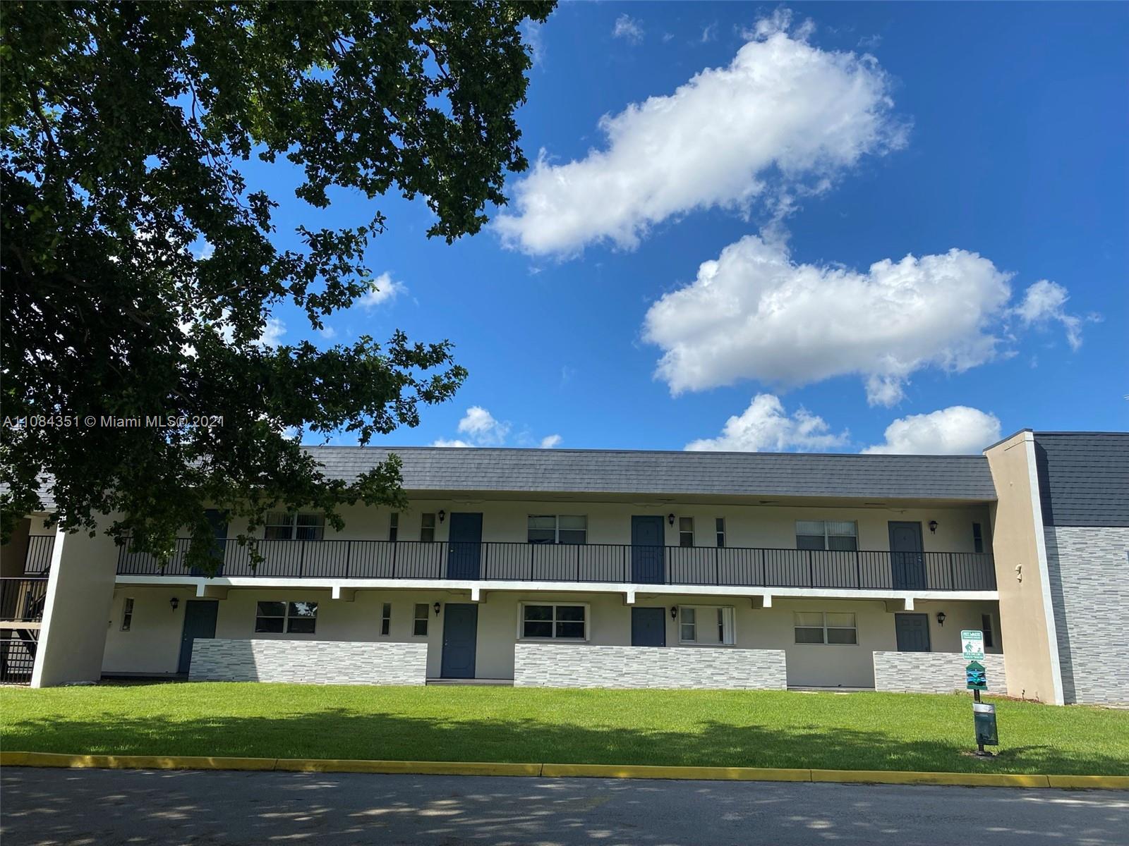 VERSAILLES GARDENS CONDO - Residential