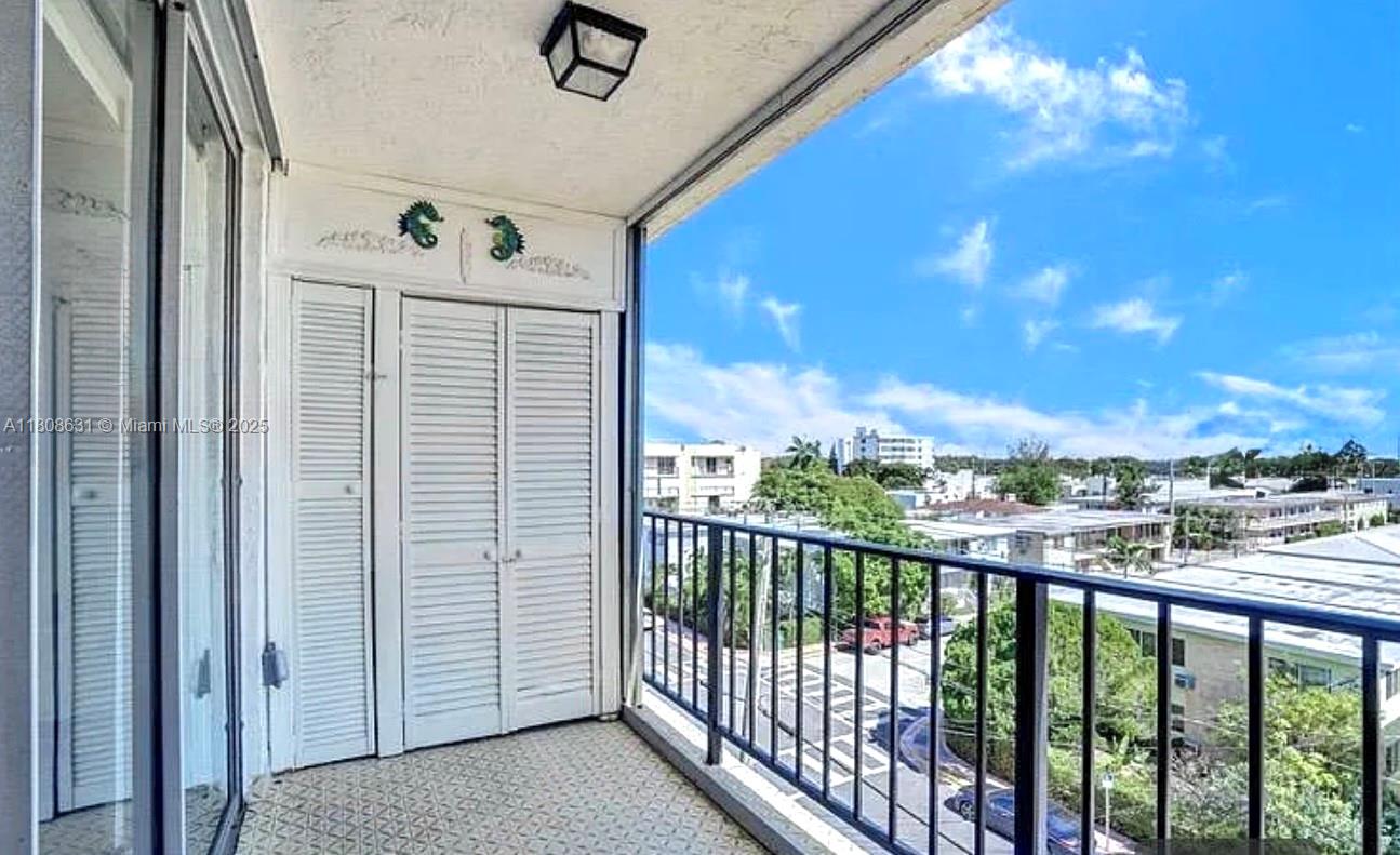 BYRON GARDENS CONDO - Residential