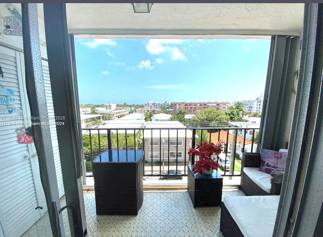 BYRON GARDENS CONDO - Residential